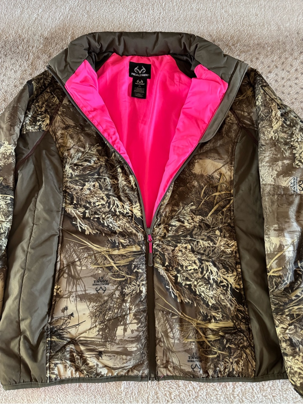 Realtree Camo Women's Puffer Jacket with Hot Pink Lining